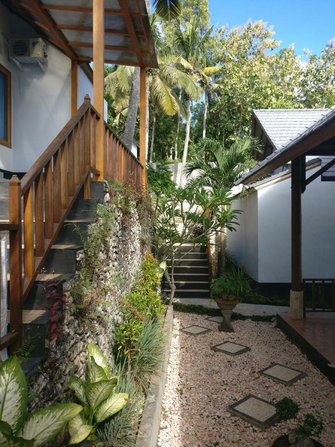Villa Ume Tenang Nusa Penida Exteriör bild